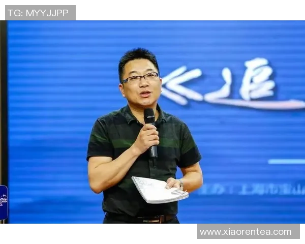深圳羽毛球队转型之路的挑战与机遇分析 深圳羽毛球队转型之路的挑战与机遇分析