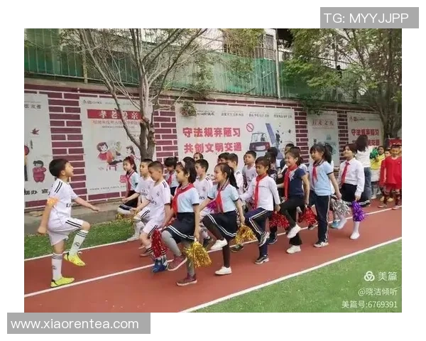 深圳足球队的力量变革引发热议助力城市足球崛起与发展新篇章 深圳足球队的力量变革引发热议助力城市足球崛起与发展新篇章